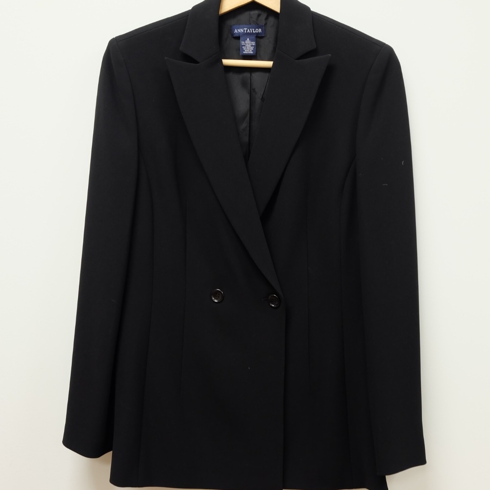 Women Suit Ann Taylor size 4